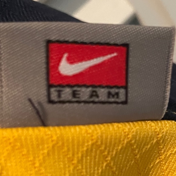 University of West Virginia Mountaineers Nike Dri-Fit Polo Large NEW - Picture 6 of 6